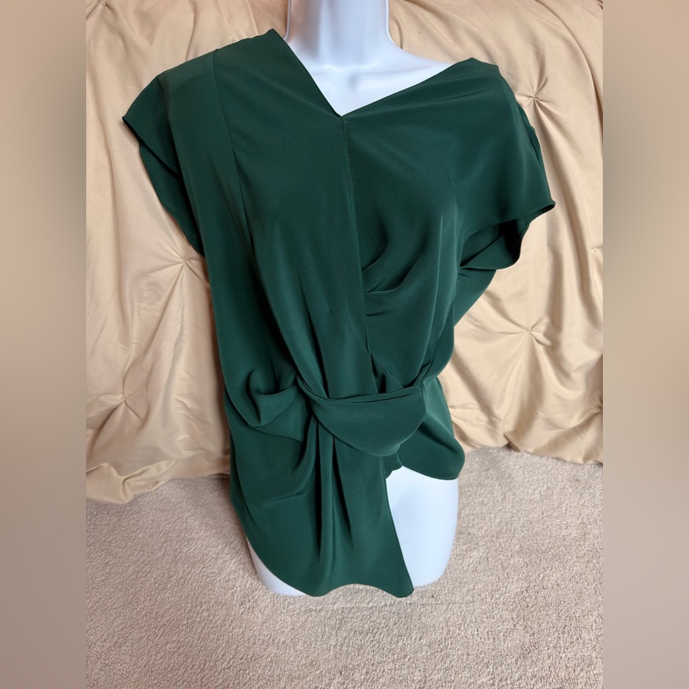 Elegant Green Women's Top